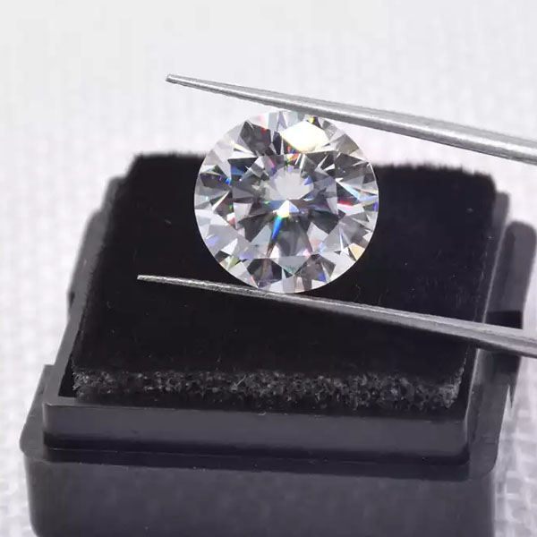 2 carat lab created diamond